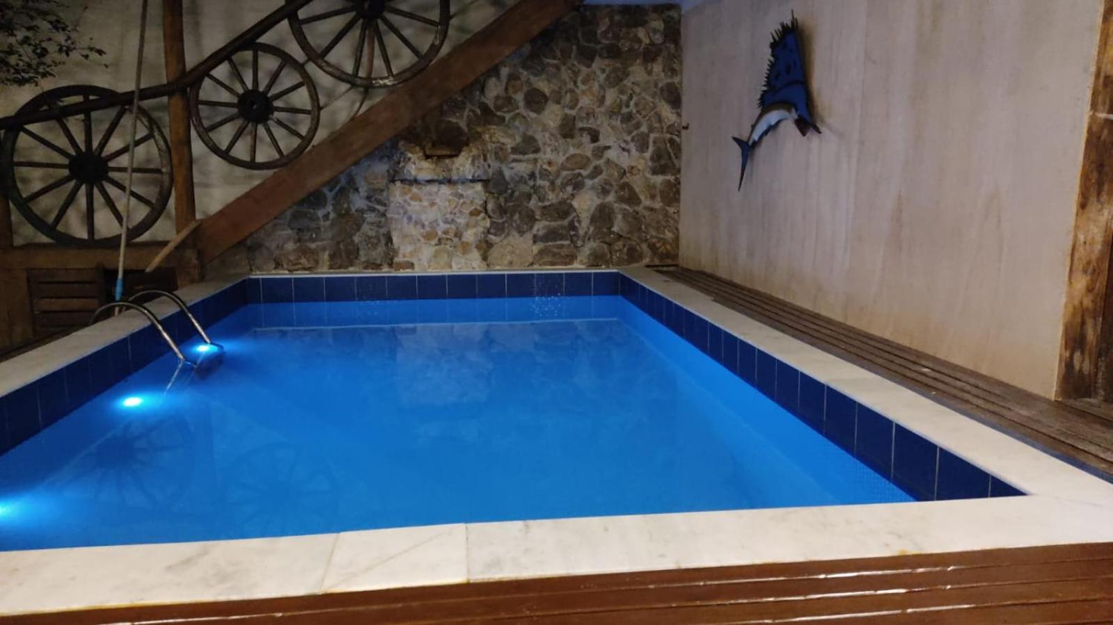 Coruja Maresias - Pousada Com Piscina, Ar Condicionado E Enxoval A 680M Da Praia Ngoại thất bức ảnh