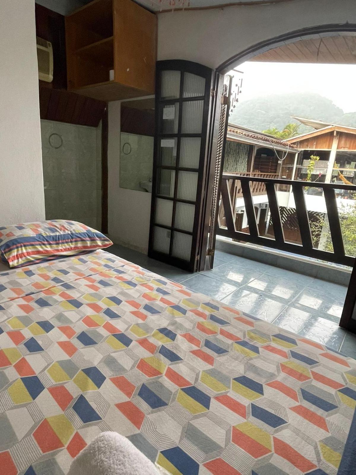 Coruja Maresias - Pousada Com Piscina, Ar Condicionado E Enxoval A 680M Da Praia Ngoại thất bức ảnh
