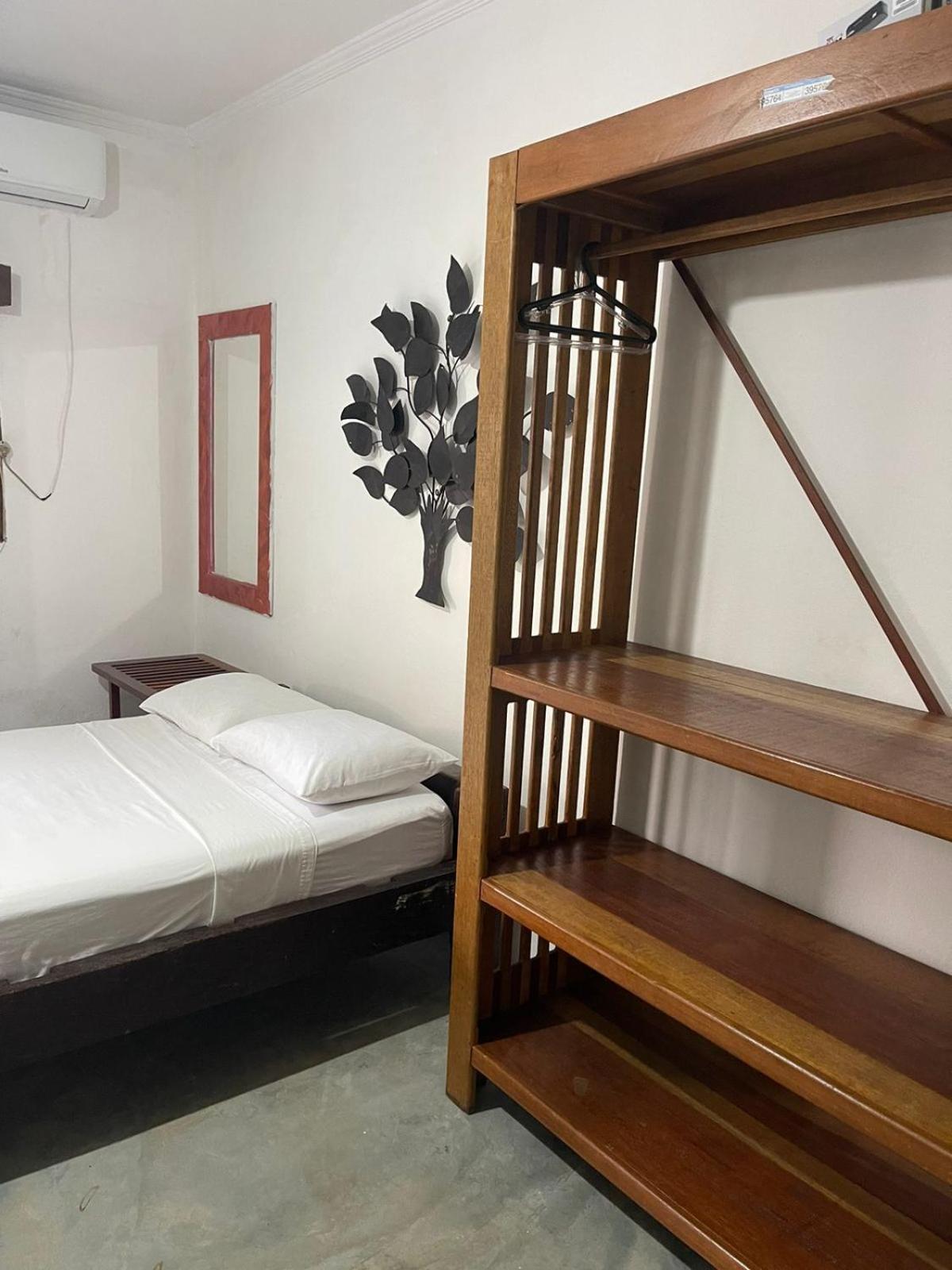 Coruja Maresias - Pousada Com Piscina, Ar Condicionado E Enxoval A 680M Da Praia Ngoại thất bức ảnh